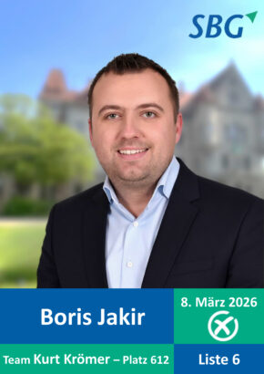 Boris Jakir, Im Hintergrund das Steiner Schloss